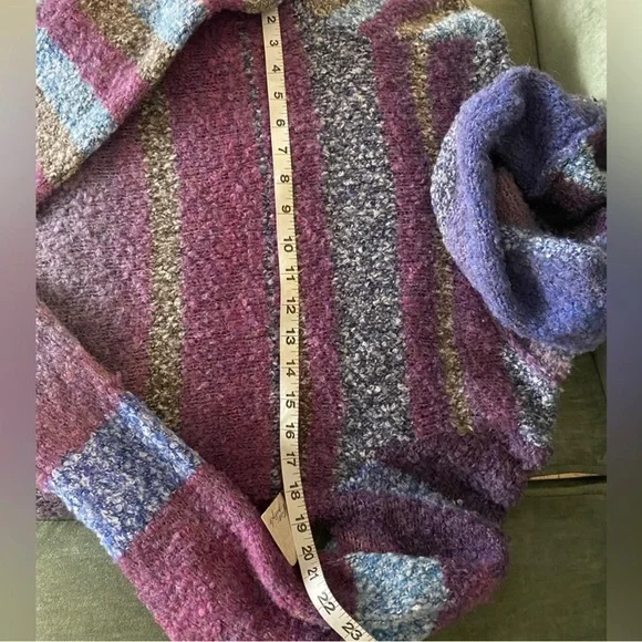 Free People Cropped Turtleneck - Picture 8 of 11